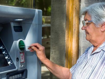 Emekliye bir müjde daha: Bankalar promosyon için birbiri ile yarışa girdi