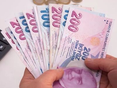 Emekliye iyi haber! Kredi çekmek iseyip çekemeyen emekliye devlet bankalarından kredi! Ziraat Bankası başladı sırada Halkbank var!