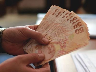 Emekliye müjde gelecek mi? İkramiye ücretleri ne kadar olacak? Vatandaştan 4 bin lira beklentisi!
