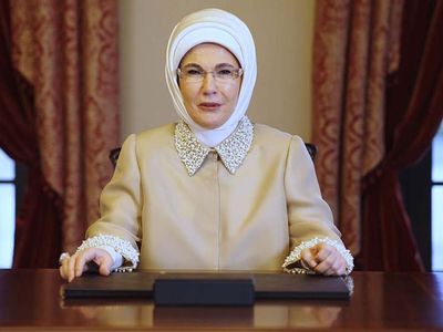 Emine Erdoğan'dan 11 Ekim Dünya Kız Çocukları Günü mesajı: Dünya barışı için harekete geçmeye çağırdı