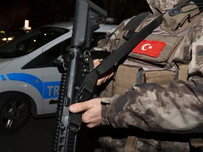 Emniyet ve Jandarmadan ortak operasyon: 6 ilde çok sayıda gözaltı var