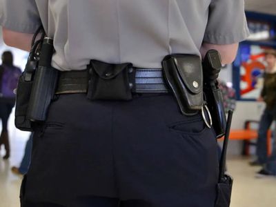Emniyetten okullar için yoğun tedbir: Binlerce personel görev yapacak