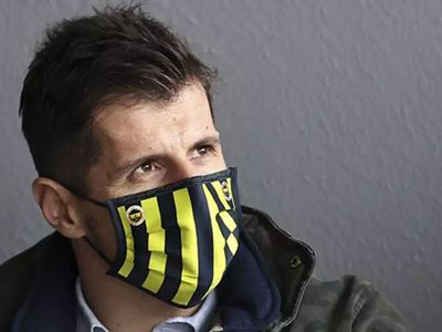 Emre Belözoğlu: Erol Hocamızın Arkasındayız!