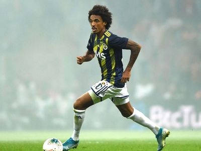 Emre Belözoğlu Kalırsa Luiz Gustavo Gidiyor!