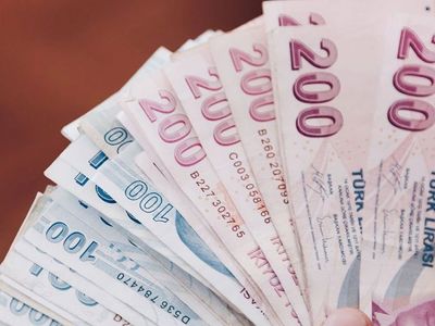 Enflasyon açıklandı gözler oraya çevrildi: Maaş zammı netleşiyor