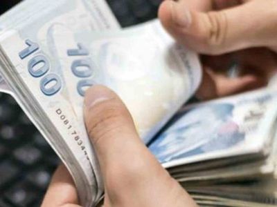 Enflasyon altında ezilen üniversitelilere karşılıksız burs müjdesi! Başvuru yapan öğrencilere 3200 TL burs verilecek