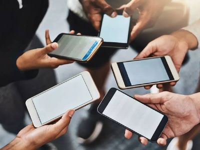 Enflasyon o sektörü de vurdu! Telefon satışlar ilk defa düşüşe geçti