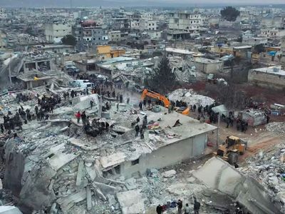 Enkaz altında dünyaya gelmişti: Binlerce kişi mucize bebeği evlat edinmek istiyor