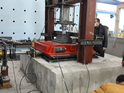 Erciyes Üniversitesi’nin deprem çalışması başarıya ulaştı: “Bilyeli sistem izolatörle binalar daha dayanıklı hale gelecek!”