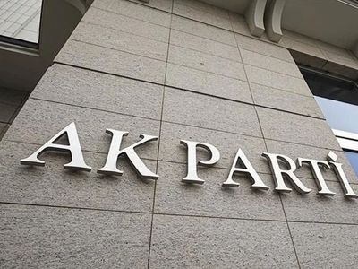 Erdemliler Hareketinden Cumhurbaşkanlığı Hükümet Sistemi'ne: AK Parti’nin Siyasi Serüveni