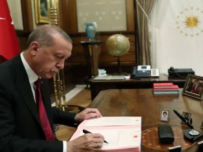 Erdoğan imzaladı, yeni karar yayımlandı: Bakanlıklarda önemli görev değişiklikleri yapıldı