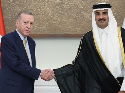 Erdoğan Katar Emiri ile telefonda görüştü: ‘‘İslam dünyası birlik içinde olmalı’’