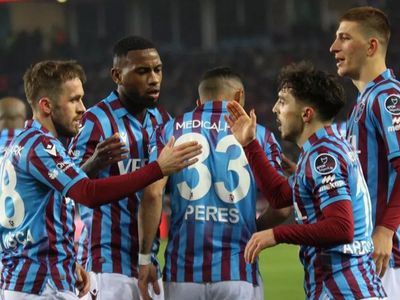 Erman Toroğlu, Trabzonspor'un Göztepe karşısında aldığı galibiyet hakkında övgü dolu sözler söyledi