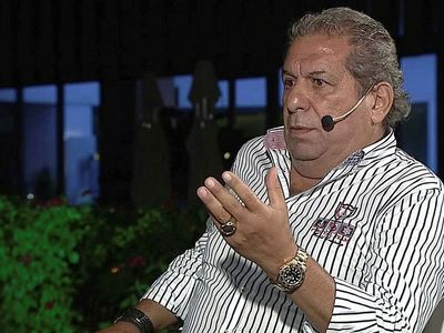 Erman Toroğlu'ndan A Milli Takım Yorumu: Muhallebi Gibi Takımımız Var