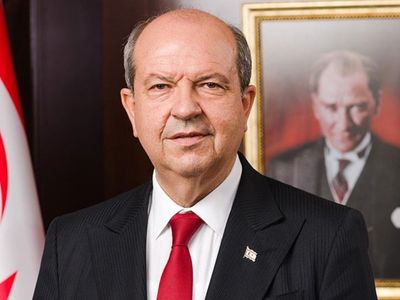 Ersin Tatar'dan ''Kıbrıs'' Çıkışı: ''İngiltere, Kıbrıs Türkü'nün Sesine Kulak Vermeli''