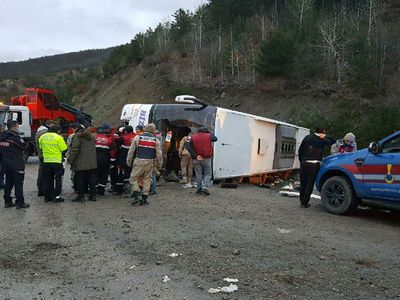 Erzincan ve Yozgat’ta katliam gibi kazalar: Çok sayıda ölü ve yaralı var