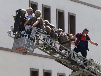 Erzincan’da Düzenlenen Operasyonda 2 Kişiyi Öldüren Şüpheli İsim Teslim Olmadı!