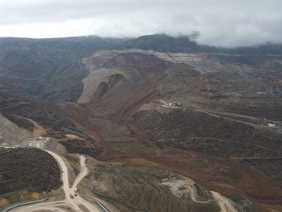 Erzincan'daki toprak kayması olayında yeni gelişme: 6 kişi tutuklandı! Bilirkişi raporunun detayları ortaya çıktı