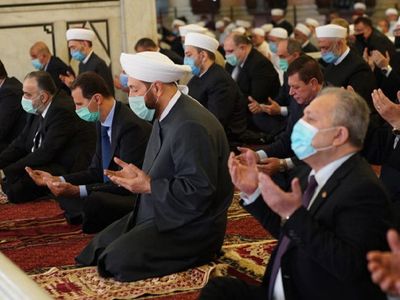 Esad, Ramazan Bayramı Namazını Emevi Camii'nde Kıldı