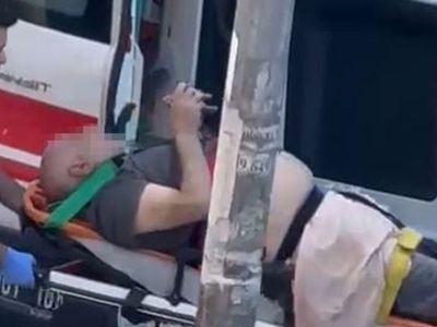 Esenyurt'ta yaşlı adama silahlı saldırı anları güvenlik kamerasında