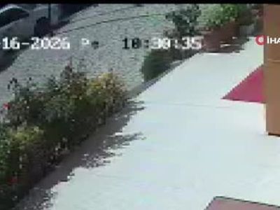 Esenyurt'ta yaşlı adama silahlı saldırı anları güvenlik kamerasında