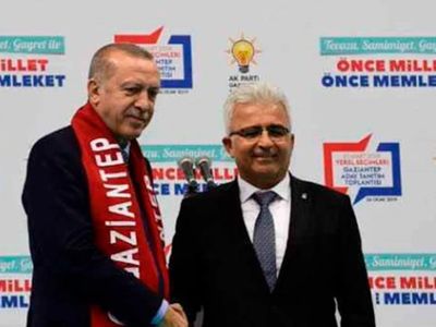 Eski AK Partili belediye başkanına hapis şoku