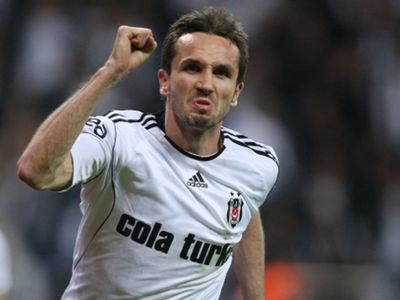 Eski Beşiktaşlı yıldız Tomas Sivok, Galatasaray derbisinin favorisinin Beşiktaş olduğunu açıkladı!