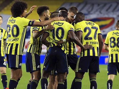 Eski Fenerbahçeli Mbwana Samatta Madagaskar'da Rehin Alındı!