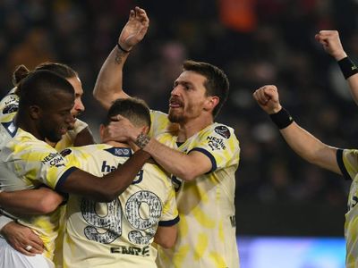 Eski Galatasaraylı’dan Fenerbahçelileri kızdıracak açıklama: Fenerbahçe kazansın diye çok çalıştı