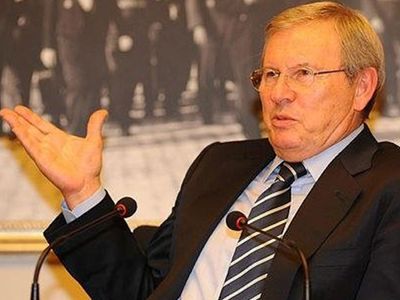 Eski MHK Başkanı Zekeriya Alp Hakkında FETÖ Soruşturması Başlatıldı!