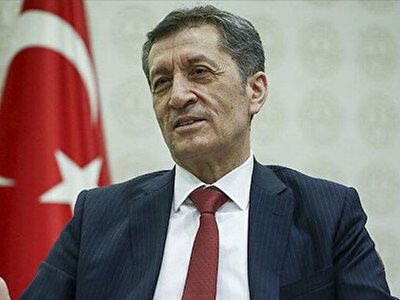 Eski Milli Eğitim Bakanı Ziya Selçuk’tan İlk Açıklama
