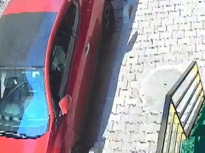 Eski Sevgilisinin Arabasına Tuzak Kurdu: Şeker Döktü!