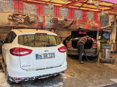 Eskişehir oto yıkamacıları gurbetçileri bekliyor