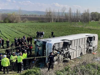 Eskişehir’de katliam gibi kaza: İşçi servisi devrildi, ölü ve yaralılar var