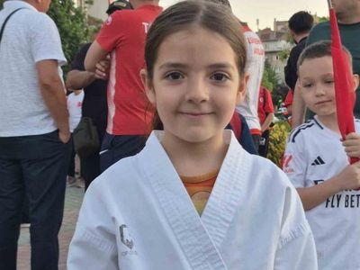 Eskişehir'de miniklerden 15 Temmuz'da anlamlı sancak koşusu