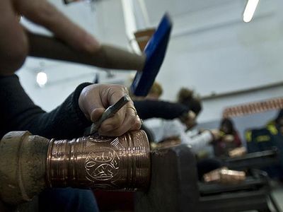 Esnaf ve Sanatkarların Halkbank Kredilerine Yüzde 100'e Varan Faiz İndirimi Yapılacak