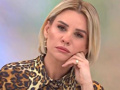 Esra Erol tüm aileyi bir araya getirdi: 30 yıllık hasret canlı yayında bitti