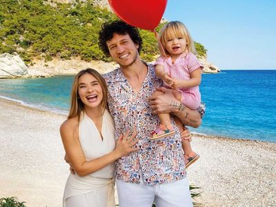 ETS Tur reklamında kim oynuyor? ETS Tur reklamında oynayan kızın kim, adı ne? Müge Boz ETS yeni reklam yüzü oldu