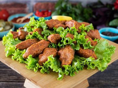Etsiz çiğ köfte tarifi : en güzel ve lezzetli etsiz çiğ köfte nasıl yapılır? Etsiz çiğ köfte malzemeleri ve pratik tarifi