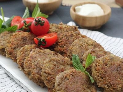 Etsiz Yeşil Mercimek Köftesi Tarifi