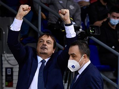 Euroleague'de Anadolu Efes'in Koçu Ergin Ataman'a Ceza Geldi!