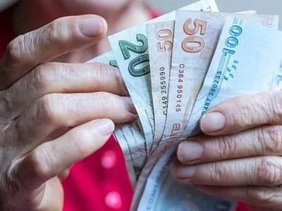 Ev hanımlarının emeklilik başvurusu şartları nelerdir? Başvurular nasıl yapılır? 25 yıllık ev hanımlarının emeklilik şartları belli oldu