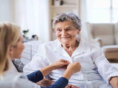 Evde bakım maaşı ne kadar? Evde bakım maaşı alma şartları nelerdir? Evde bakım maaşı alma hakkına sahip kişiler