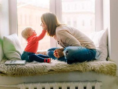 Evde çocuk bakarak para kazanmak mümkün! Bebek bakarak para kazanmanın yolları