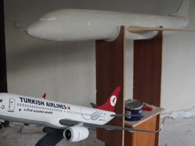 Evinde yaptığı maket uçak için Almanya'dan 25 bin TL!