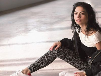 Evliliğini bitirdi soluğu tatilde aldı: Demet Özdemir’den su altında nefes kesen pozlar