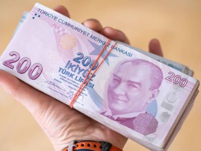 Evlilik kredisi ne zaman verilecek, başvurular başladı mı? 150 bin TL faizsiz evlilik kredisi şartları neler, yaş sınırı kaç? 2023 Evlilik kredisi veren bankalar
