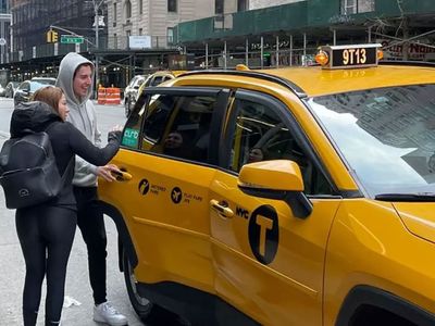 Eylem Tok ve oğlu New York'ta görüntülendi: Keyifleri yerinde!