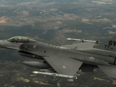 F-16 kararı dengelerini sarstı: ABD’li senatörün skandal Yunanistan bahanesi