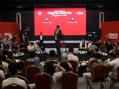 Arnavutköy'de üniversite adaylarına tercih desteği